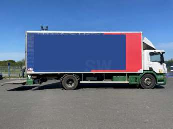 Camion porteur Scania P230 