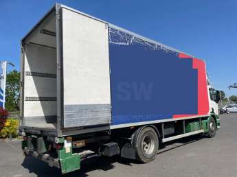 Camion porteur Scania P230 