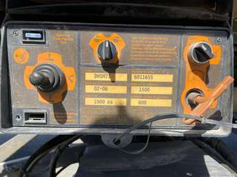 Camion porteur Scania P230 