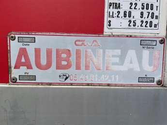 Camion porteur Scania P230 