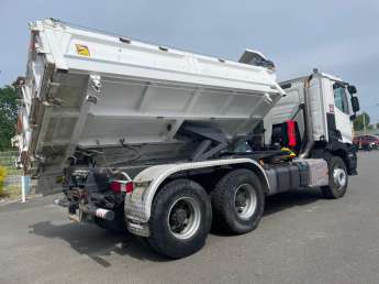 Camion porteur Renault C460 