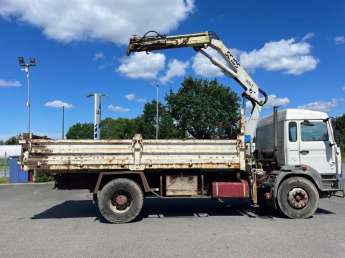 Camion porteur Renault G270 