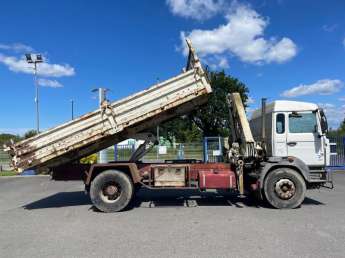 Camion porteur Renault G270 