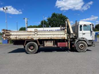 Camion porteur Renault G270 