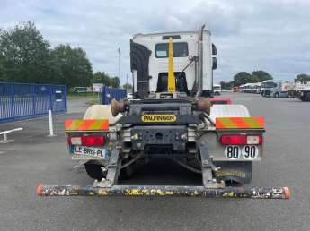 Camion porteur Renault C380 