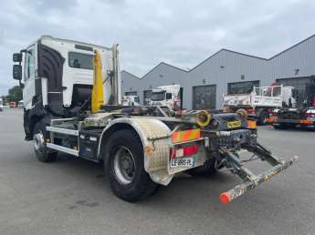 Camion porteur Renault C380 