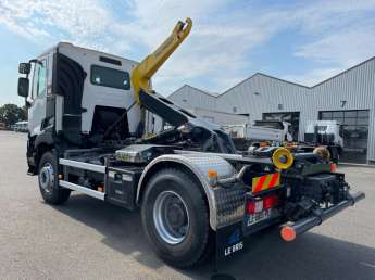 Camion porteur Renault C380 