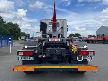 Camion porteur Renault K380 