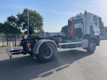 Camion porteur Renault K380 