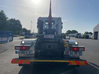 Camion porteur Renault K380 