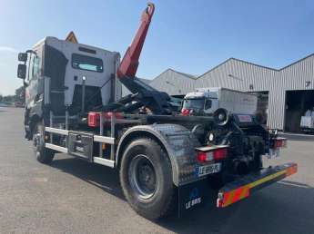 Camion porteur Renault K380 