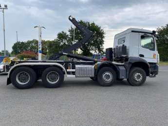 Camion porteur Mercedes AROCS 32.43 