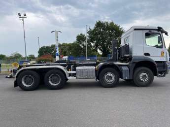 Camion porteur Mercedes AROCS 32.43 