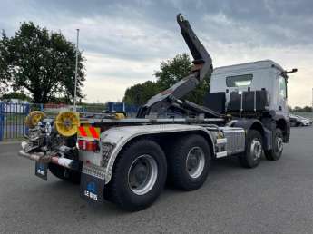 Camion porteur Mercedes AROCS 32.43 