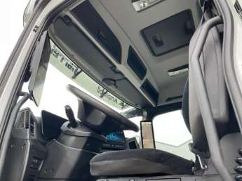 Camion porteur Mercedes AROCS 32.43 