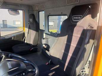 Camion porteur Iveco Stralis 260S42