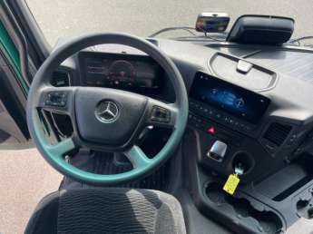 Camion porteur Mercedes ACTROS 18.33 