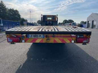 Camion porteur Iveco STRALIS 260S36 
