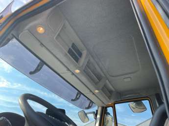 Camion porteur Iveco STRALIS 260S36 