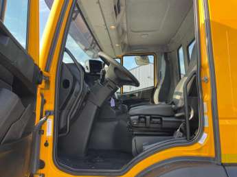 Camion porteur Iveco STRALIS 260S36 