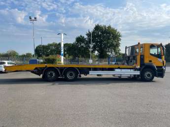 Camion porteur Iveco STRALIS 260S36 