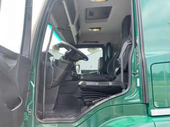 Camion porteur merce ACTROS 18.33 