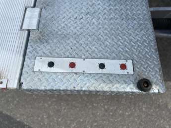 Camion porteur merce ACTROS 18.33 