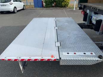 Camion porteur merce ACTROS 18.33 