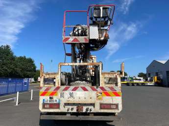 Camion porteur Renault KERAX 370 