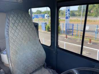 Camion porteur Renault KERAX 370 