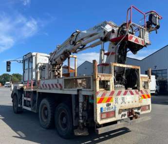 Camion porteur Renault KERAX 370 