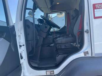 Camion porteur Renault D210.12 