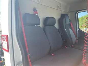 Camion porteur Renault D210.12 