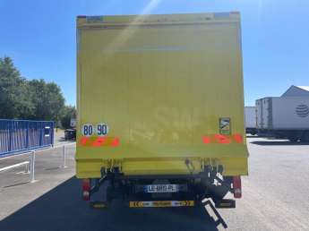 Camion porteur DAF LF220 