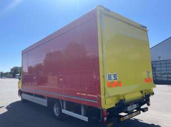 Camion porteur DAF LF220 