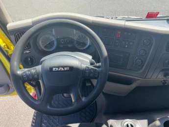 Camion porteur DAF LF220 