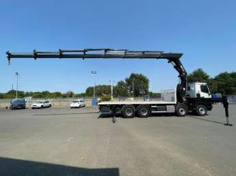 Camion porteur Renault C440 
