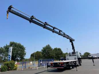 Camion porteur Renault C440 