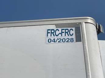 Camion porteur Renault D26.320 
