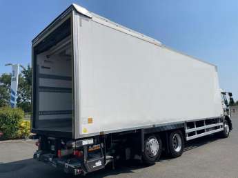 Camion porteur Renault D26.320 