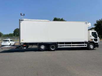 Camion porteur Renault D26.320 