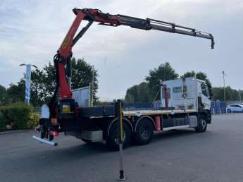 Camion porteur Renault C380 