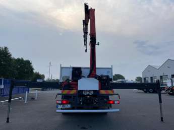 Camion porteur Renault C380 