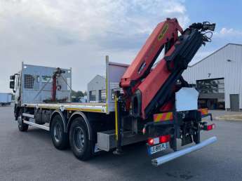 Camion porteur Renault C380 