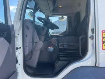 Camion porteur DAF LF55 
