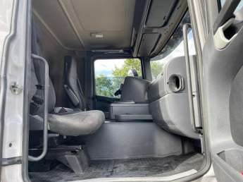 Tracteur routier Scania 490 