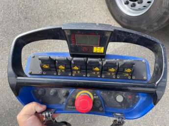 Tracteur routier Scania 490 