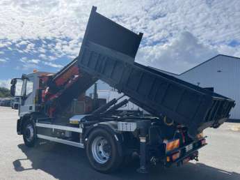 Camion porteur Iveco EUROCARGO 150E22 