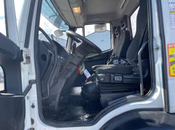 Camion porteur Iveco EUROCARGO 150E22 