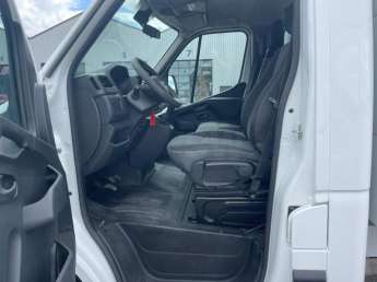 Utilitaire Renault MASTER DCi 145 